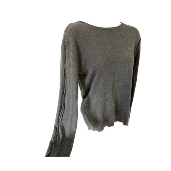 Candela light grey sweater with fringe ties down the sleeves - Picture 3 of 6